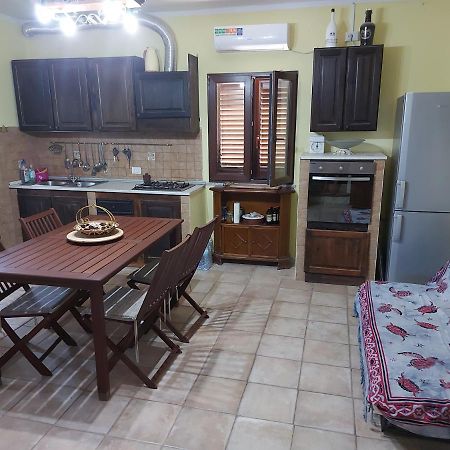Ferienwohnung Sa Domu 'E Pisittu Iglesias Exterior foto