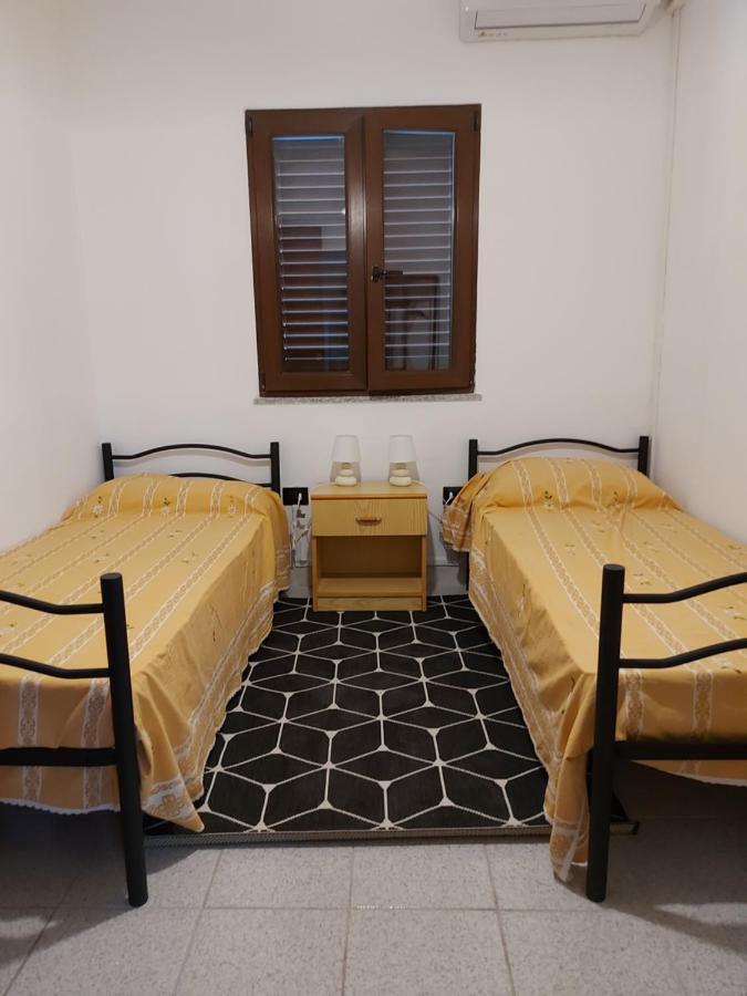 Ferienwohnung Sa Domu 'E Pisittu Iglesias Exterior foto