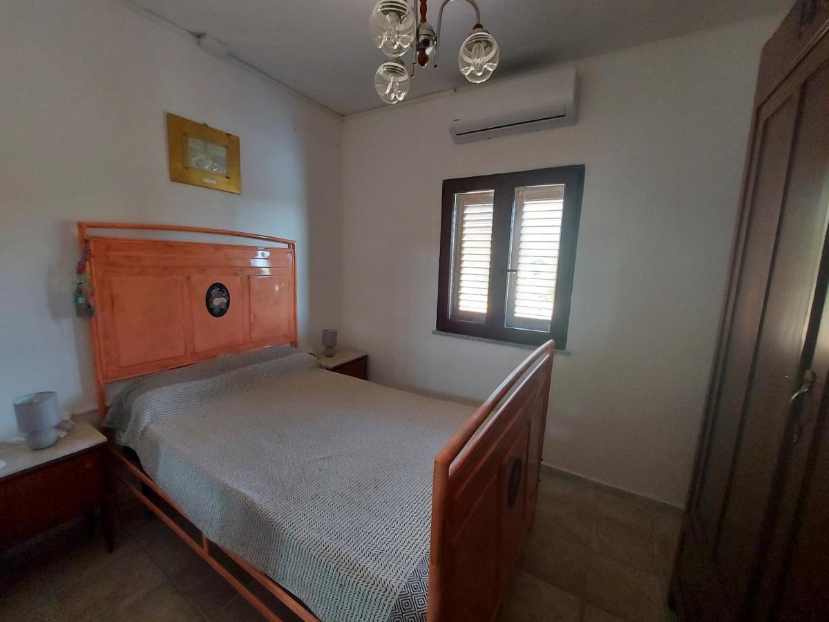 Ferienwohnung Sa Domu 'E Pisittu Iglesias Exterior foto